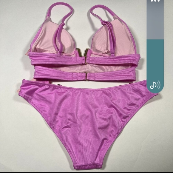 VS V Hardware Bralette Bikini 👙 Top with V Hardware Cheeky Bikini Bottom. SizeM - Picture 13 of 13